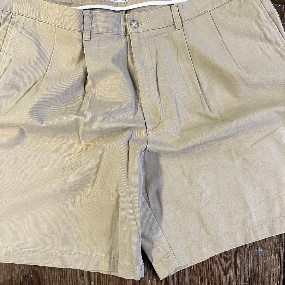 Dockers Shorts - Beige - Size 44
